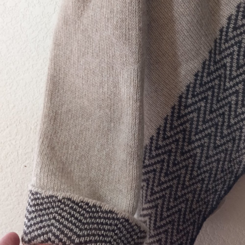 A. Ida Append Front Wool Blend Sweater. Size Large - image 4